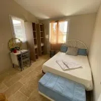 La chambre solaire à la ferme, hotel em Saint-Maurice-la-Clouère