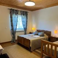 Quarto Familiar do Januário, hotel em Bilhó
