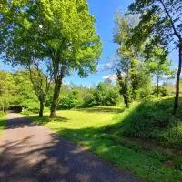 Le Jardin du Matou Country Estate near Eymet with Pool, hotel sa Roumagne
