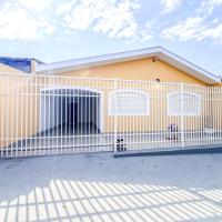 Casa completa, 3 quartos com ar + 2 vagas, hotel poblíž Letiště Ourinhos - OUS, Ourinhos