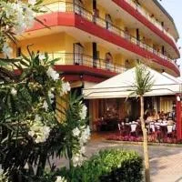 Hotel Corallo – hotel w mieście Eraclea Mare