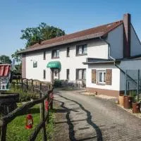 Gasthaus Stuckatz, hotel em Dollenchen