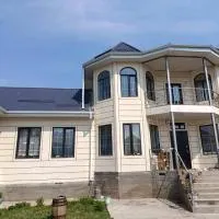 GUEST HOUSE EcoNest & HORSE RIDING TOURS TO SONG-KOL LAKE, Hotel in Kyzart