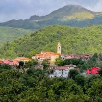 Albergo Belvedere, хотел в Maissana