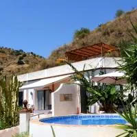 Cortijo el Abejaruco، فندق في المونيكار