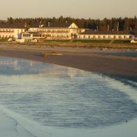 Hotel Motel Belle Plage, hotel near Baie-Comeau Airport - YBC, Matane