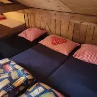 Schlafraum in einer Alphütte, hotell i Bisisthal