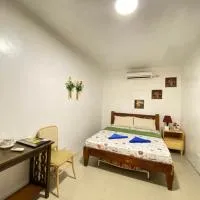 AlonaBeach Tourist Inn, hotel i Taporok