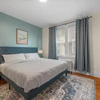 Modern 1 Bdr Apt King bed Sleeps4, hotel u gradu Pitsburg