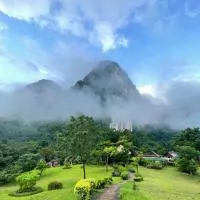 The Cliff and River Jungle Resort ภูผาและลำธารรีสอร์ท, hotel a Ban Bang Thong