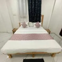 Golden Gate Retreats, hotel en karanja