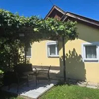 Ferienhaus im Herzen von Kärnten, viešbutis mieste Karintijos Feldkirchenas