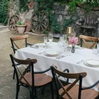 Daravand Restaurant & Guest House، فندق في ديليجان
