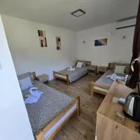 Mali Iđoš में, होटल Zolax Apartmans