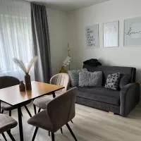 Suuremõisa Holiday Apartment with Sauna, hotel u gradu Suuremõisa