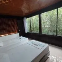 Logbond Cozy Guesthouse, hotel em Pulau Saonek-kecil
