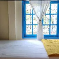 Baan Hinlad Home and Hostel, hotel v mestu Lipa Noi