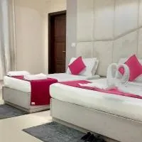 Jāmb में, होटल Airport Hotel The Paramont Palace Inn New Delhi