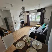 Luksus w centrum miasta-6 osobowy apartament w kamienicy, hotel u gradu Gožov Vjelkopolski