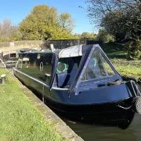 Daisy Mutler Holiday Boat Hire – hotel w mieście Bletchley