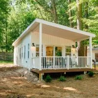 Beach l Hot Tub l Arbutus Lake l 15 min to DT TC – hotel w mieście Traverse City