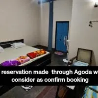 K J Homestay، فندق في تشيرابونجي