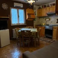 Rustico Monolocale ai piedi della montagna, хотел в Прали