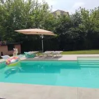 Casa di Sissy con Piscina Privata - Zona Villa Igea, hotel u gradu 'Acqui Terme'