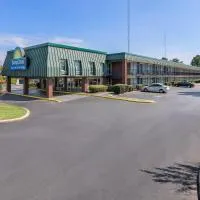 Days Inn by Wyndham Seneca-Clemson, Hotel in Seneca
