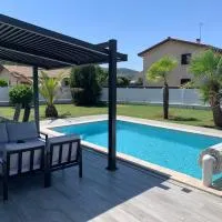 Studio attenant à une villa, hotel u gradu Crémieu
