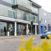 McGettigans Hotel、レタケニーのホテル