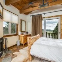 The Bluebell Tiny Cabin at The Wildflower Near Zion and Bryce, hotel v destinácii Alton