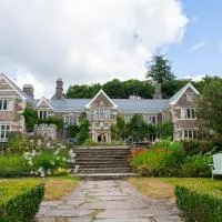 Lewtrenchard Manor, khách sạn ở Lewdown