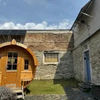 Tiny House mit Wohnfass, hotel en Diez