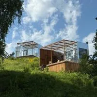 Дзеркальний будинок Botan, hotel sa Malaya Bugayevka