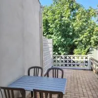 Logement avec terrasse et jardin, khách sạn ở Frontignan