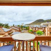 Walk to Nawiliwili Harbor Condo with Saltwater Pool, hotel near Lihue Airport - LIH, Lihue