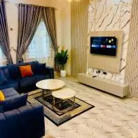 Benin City में, होटल TDN Service Apartment