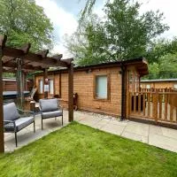 Everton में, होटल Lakeside Lodge 1, with Log burning Hot Tub