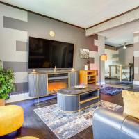Less Than 2 Mi to Dtwn and Mississippi River West Side Home, ξενοδοχείο κοντά στο Αεροδρόμιο St. Paul Downtown (Holman Field) - STP, West Saint Paul