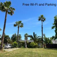 Charming Suite with privacy, hotel in zona McClellan Airfield - MCC, Sacramento