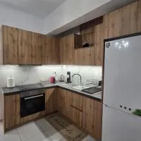 Τριάρι διαμέρισμα στο ισογειο، فندق في Thérissos