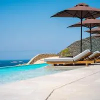 Petrablu Mykonos, hotel a Ftelia