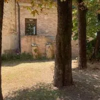 Ampio appartamento centro storico - Famiglie, hótel í Montalto Pavese