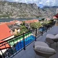 Sunny Days Villa, hotel em Prčanj