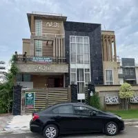 Global Glory Guest House Jhelum in Satellite Town Jhelum, Hotel in Bāla