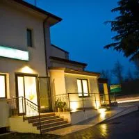Hotel Main Street, hotel en Cerasolo