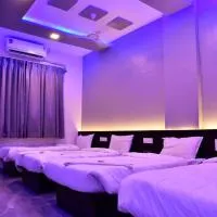 Hotel President Palace, Akkalkot، فندق في Akalkot