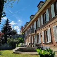 Merlin Cottage, hotel en Montereau-Fault-Yonne