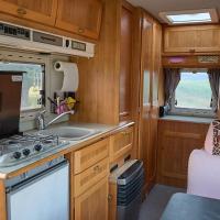 Camper Nuit Genève Aéroport, hotel cerca de Aeropuerto internacional de Ginebra - GVA, Ginebra